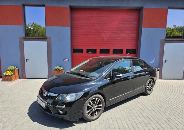 Honda Civic cena 23900 przebieg: 245920, rok produkcji 2009 z Puławy małe 254